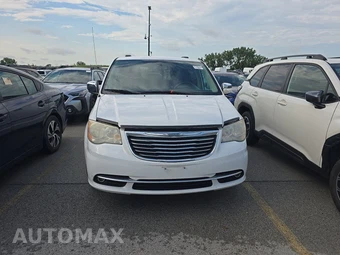 2013 Chrysler Town & Country Touring L 121.2" WB – miniatura 2