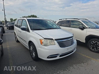 2013 Chrysler Town & Country Touring L 121.2" WB – miniatura 3