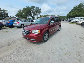 2013 Chrysler Town & Country Touring L 121.2" WB