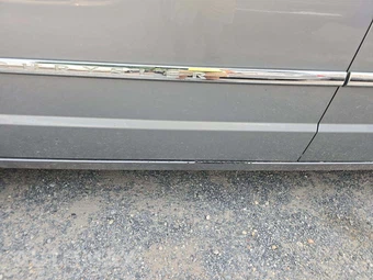 2013 Chrysler Town & Country Touring L 121.2" WB - miniatura 23