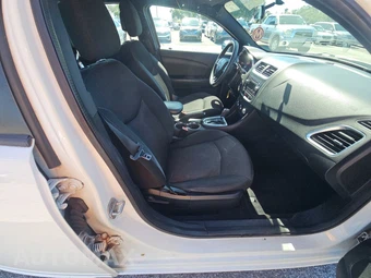 2013 Dodge Avenger SE - miniatura 8