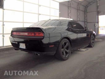 2013 Dodge Challenger R/T - miniatura 4
