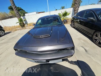 2013 Dodge Challenger R/T Plus – miniatura 2