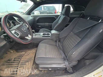 2013 Dodge Challenger SXT - miniatura 13