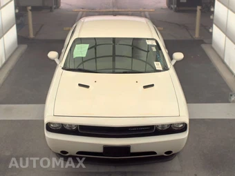 2013 Dodge Challenger SXT - miniatura 2