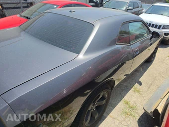2013 Dodge Challenger SXT - miniatura 3