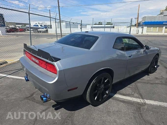 2013 Dodge Challenger SXT Plus – miniatura 3