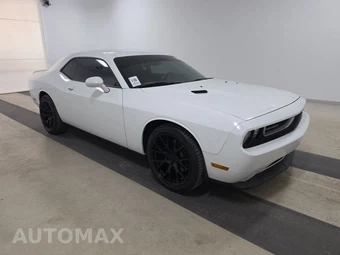 2013 Dodge Challenger SXT Plus - miniatura 3