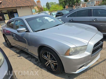 2013 Dodge Charger R/T Plus - miniatura 4