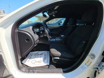 2013 Dodge Charger SE – miniatura 6