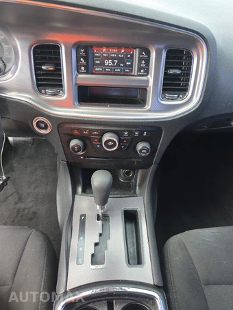 2013 Dodge Charger SE - miniatura 11