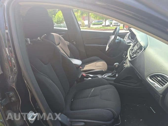 2013 Dodge Dart SXT – miniatura 18