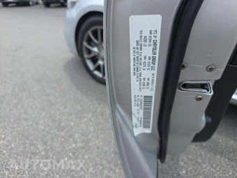 2013 Dodge Dart SXT – miniatura 2