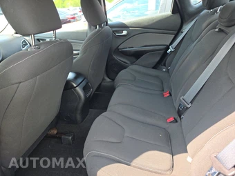 2013 Dodge Dart SXT - miniatura 13