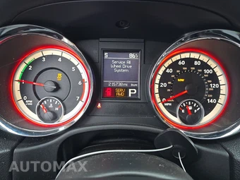 2013 Dodge Durango R/T – miniatura 12