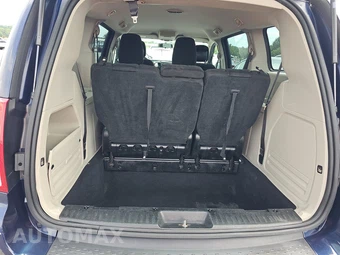 2013 Dodge Grand Caravan AVP 121.2" WB - miniatura 17