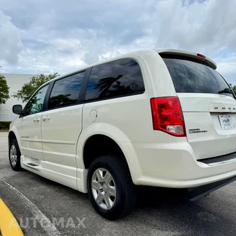 2013 Dodge Grand Caravan SE 121.2" WB - miniatura 15