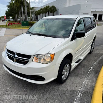 2013 Dodge Grand Caravan SE 121.2" WB - miniatura 17