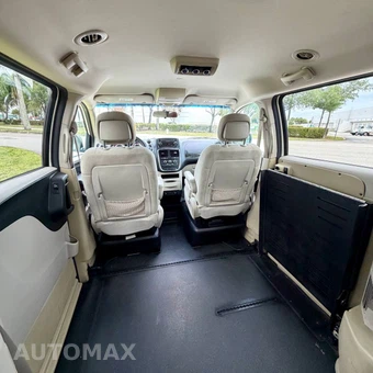 2013 Dodge Grand Caravan SE 121.2" WB - miniatura 37