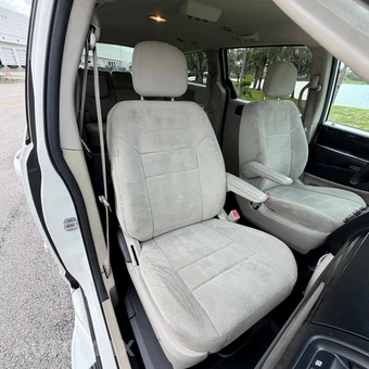 2013 Dodge Grand Caravan SE 121.2" WB - miniatura 40