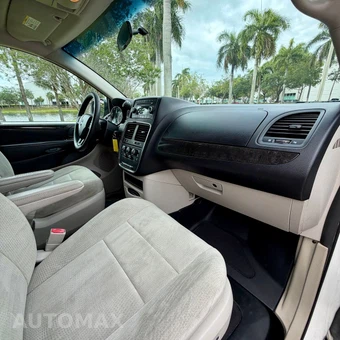 2013 Dodge Grand Caravan SE 121.2" WB - miniatura 41