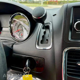 2013 Dodge Grand Caravan SE 121.2" WB - miniatura 51