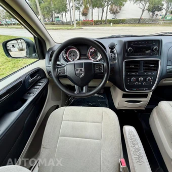 2013 Dodge Grand Caravan SE 121.2" WB - miniatura 60