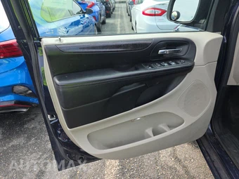 2013 Dodge Grand Caravan SE 121.2" WB – miniatura 9