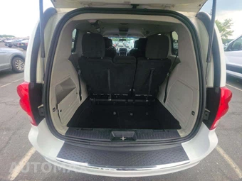 2013 Dodge Grand Caravan SE 121.2" WB - miniatura 11