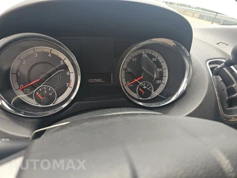 2013 Dodge Grand Caravan SE 121.2" WB – miniatura 12