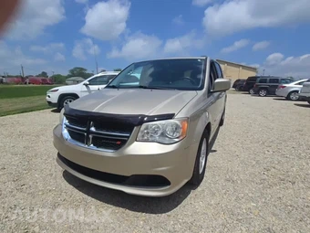 2013 Dodge Grand Caravan SXT 121.2" WB