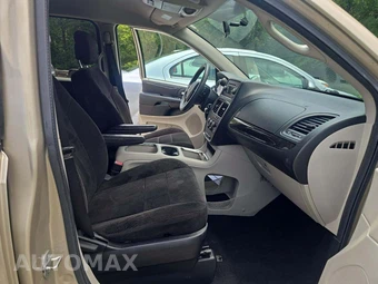 2013 Dodge Grand Caravan SXT 121.2" WB – miniatura 16