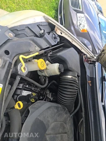 2013 Dodge Grand Caravan SXT 121.2" WB – miniatura 26