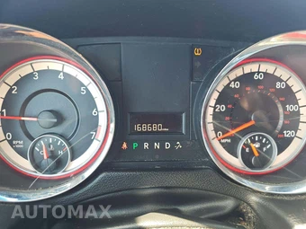 2013 Dodge Grand Caravan SXT 121.2" WB - miniatura 9
