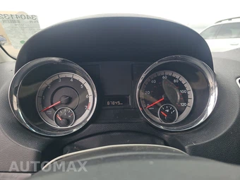 2013 Dodge Grand Caravan SXT 121.2" WB – miniatura 12