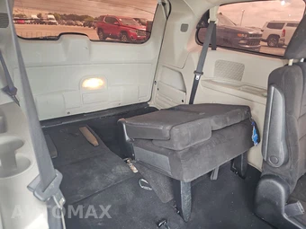 2013 Dodge Grand Caravan SXT 121.2" WB – miniatura 14