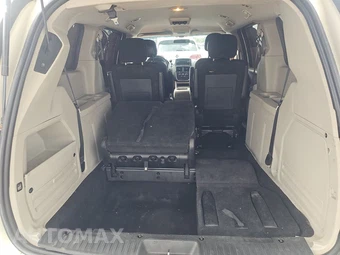 2013 Dodge Grand Caravan SXT 121.2" WB – miniatura 17