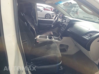 2013 Dodge Grand Caravan SXT 121.2" WB – miniatura 8
