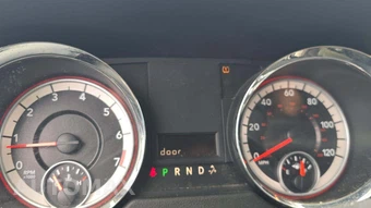 2013 Dodge Grand Caravan SXT 121.2" WB – miniatura 23