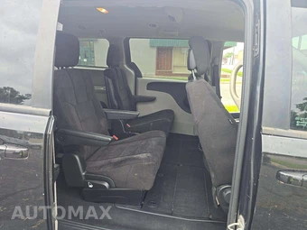 2013 Dodge Grand Caravan SXT 121.2" WB – miniatura 13