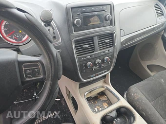 2013 Dodge Grand Caravan SXT 121.2" WB – miniatura 11