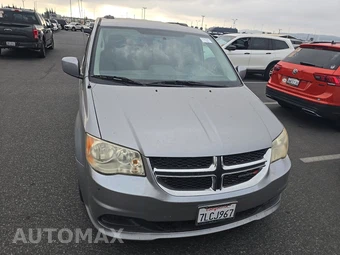 2013 Dodge Grand Caravan SXT 121.2" WB – miniatura 2