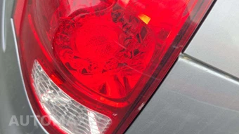 2013 Dodge Grand Caravan SXT 121.2" WB – miniatura 26