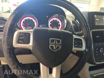 2013 Dodge Grand Caravan SXT 121.2" WB – miniatura 10