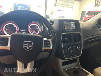 2013 Dodge Grand Caravan SXT 121.2" WB – miniatura 11