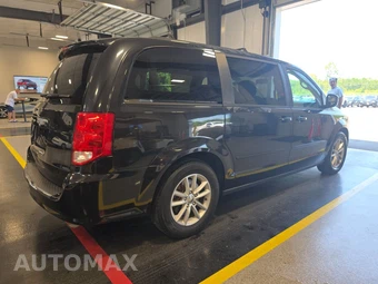 2013 Dodge Grand Caravan SXT 121.2" WB – miniatura 4