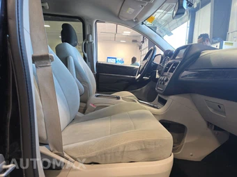 2013 Dodge Grand Caravan SXT 121.2" WB – miniatura 8