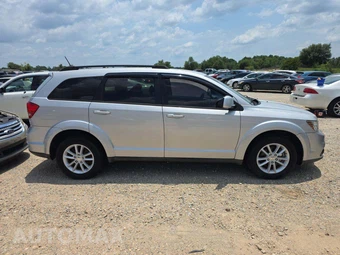 2013 Dodge Journey SXT – miniatura 4
