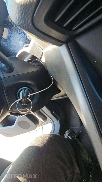 2013 Ford C-MAX Hybrid SE – miniatura 18