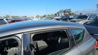 2013 Ford C-MAX Hybrid SE – miniatura 31
